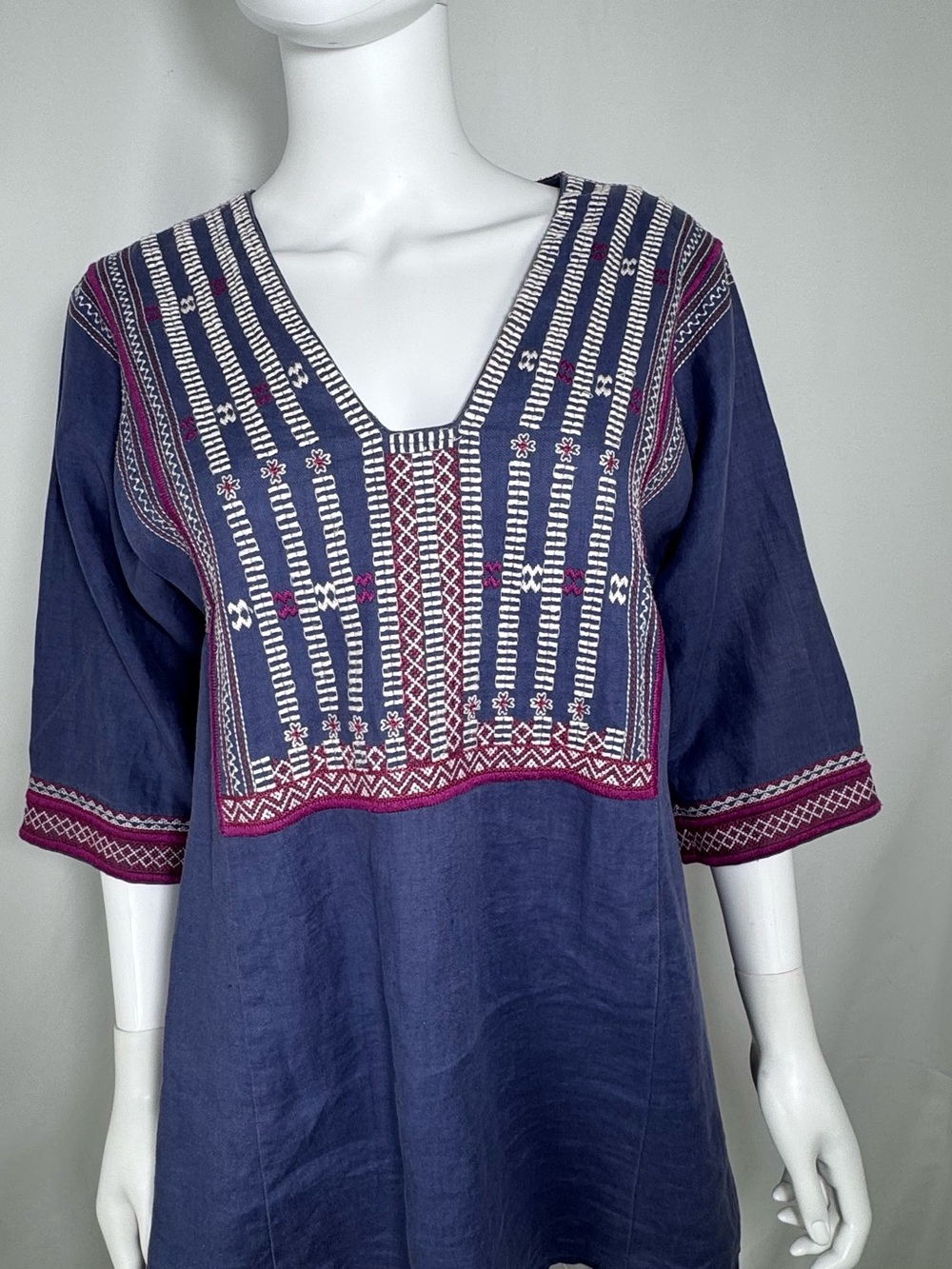 Cabi Blue Embroidered 100% Linen Boho Tunic Peasant Top Size S